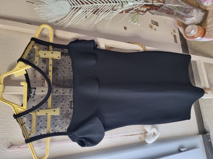 petite robe noir influx taille XS