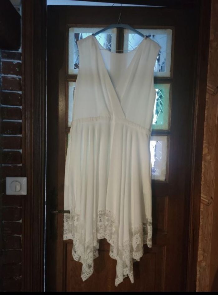 Robe cérémonie col décolleté