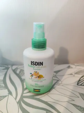 Isdin babynaturals eau douce parfumée 200ml à utiliser 6 mois après ouverture
