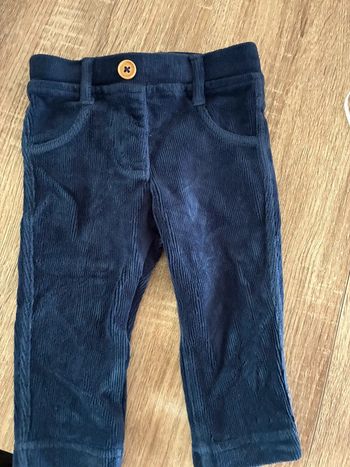 Pantalon velour bleu 6 mois benetton