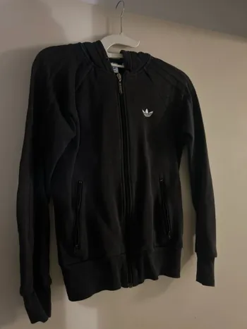 Veste adidas à capuche