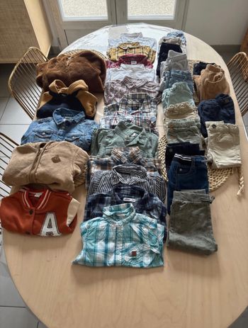 Gros lot de vêtements