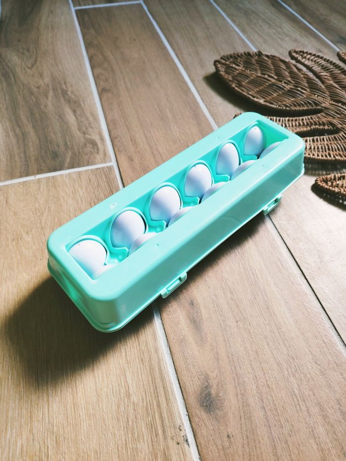 🐣Boîte 12 œufs en plastique Montessori reconnaissance des formes et couleurs - photo numéro 4
