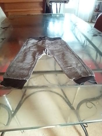 Pantalon noir et blanc