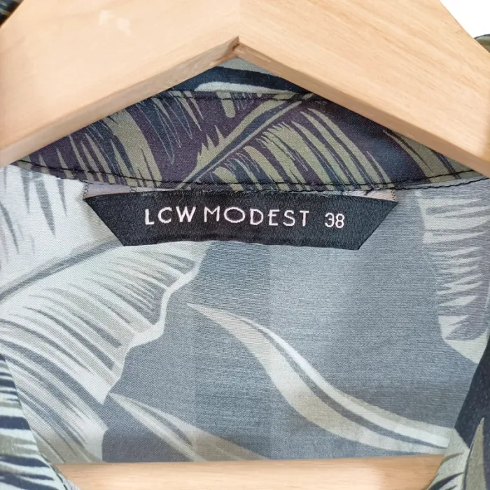 Robe longue imprimé tropical LCW Modest taille 38 viscose fluide manches longues A1556 - photo numéro 4