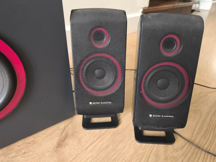 Enceintes et caisson basses pour ordinateur - photo numéro 4