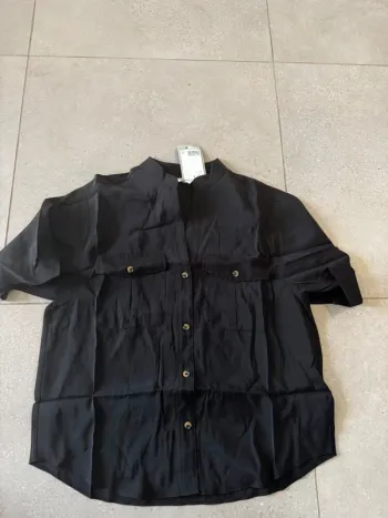 Chemise noire H&M, taille S, neuve