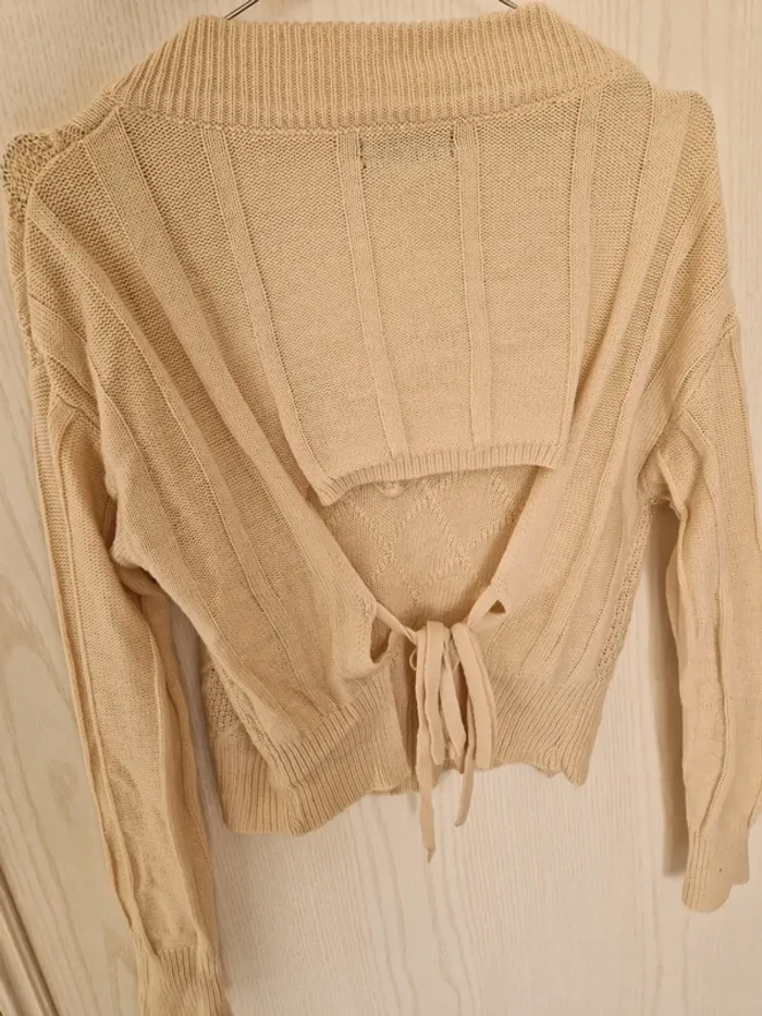 Pull beige col v à motif losange taille M - photo numéro 2