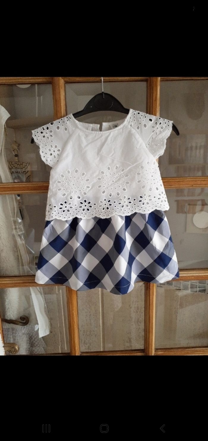 Lot de 5 jolies robes d'été bébé fille 12 mous 5 modeles