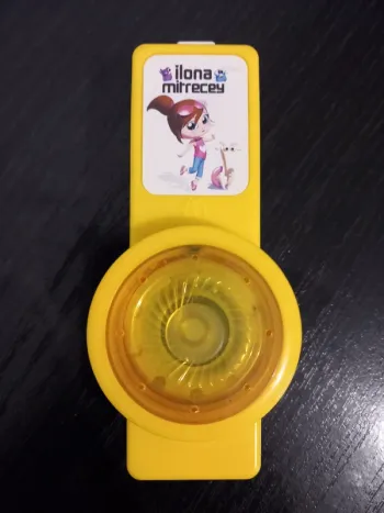 Mcdonald's lecteur musique Ilona Mitrecey happy meal fonctionne très bien