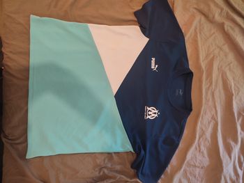 Tee-shirt om