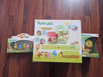 Lot Figurines Katuri+ maison de jeu