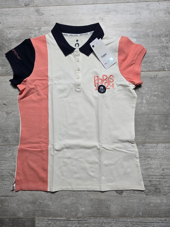 🌟 Polo noir, blanc et corail brodé Officiel des
Jeux Olympiques de Paris 2024-Taille L 🌟