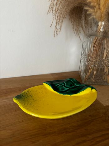 Vintage vide poche vallauris barbotine citron