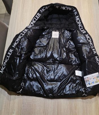 Doudoune Moncler Homme Noir(convient M) Neuf Étiquettes – Authentique QR Code