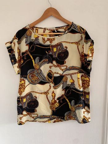 Blouse beige et noir à motifs