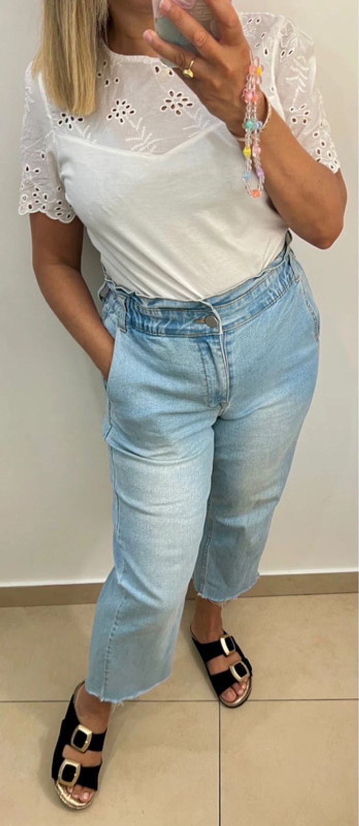 🌼 Tee shirt  blanc romantique brodée C&A – Taille M - photo numéro 2