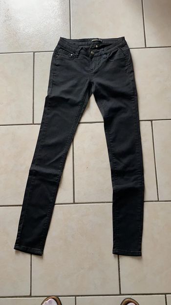 Jean noir taille 36