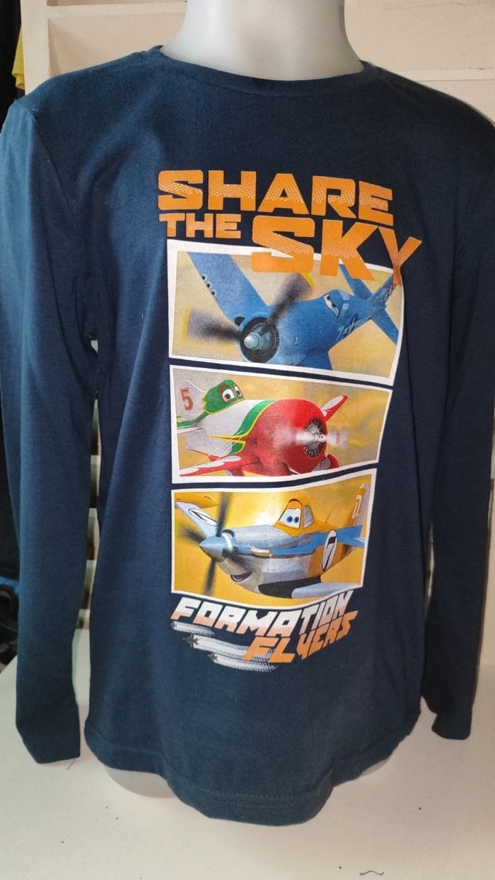 Tee-shirt plane