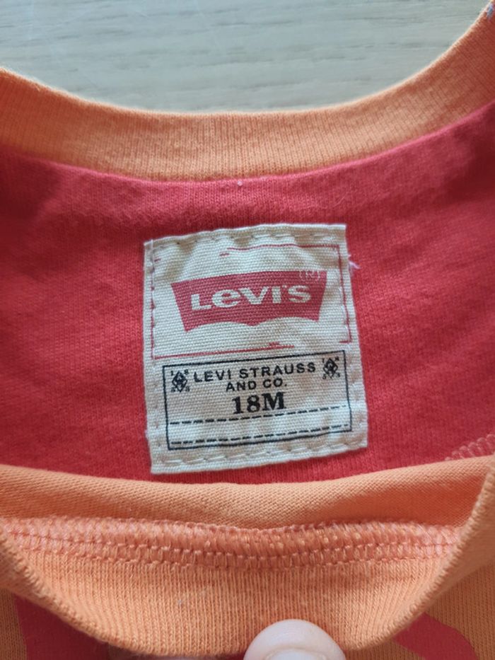 Tee shiet Levis - photo numéro 2