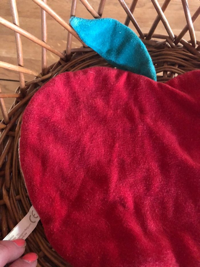 Doudou pomme peppa - photo numéro 2