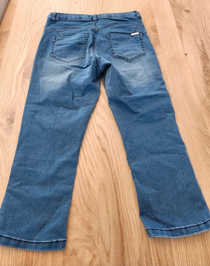 pantacourt pantalon 7/8 ème stretch bleu en jean taille 38 Mosquitos excellent état - photo numéro 2