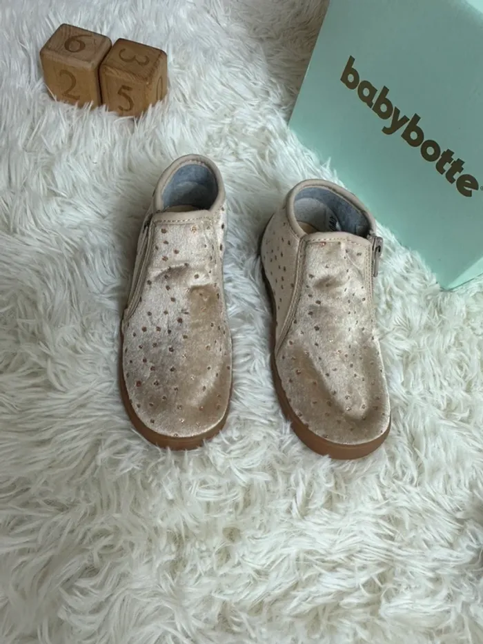 Paire de chaussons Babybotte taille 25 - photo numéro 2