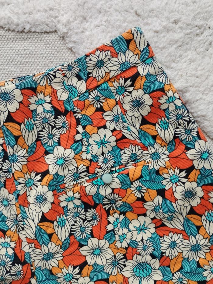 Magnifique short fleurs Zara - photo numéro 3