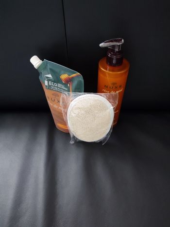 Gel lavant surgras visage et corps et gant exfoliant