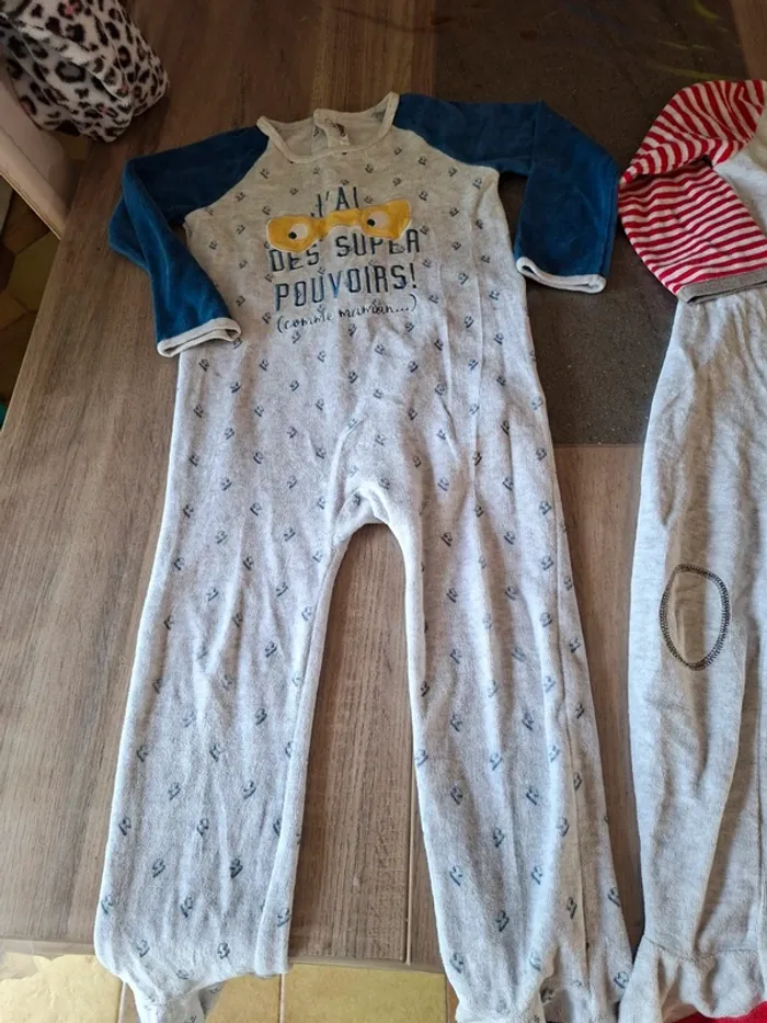Deux pyjamas gemo 36 mois - photo numéro 2