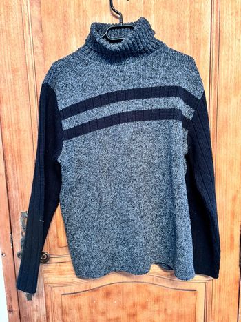 Pull chaud col roulé