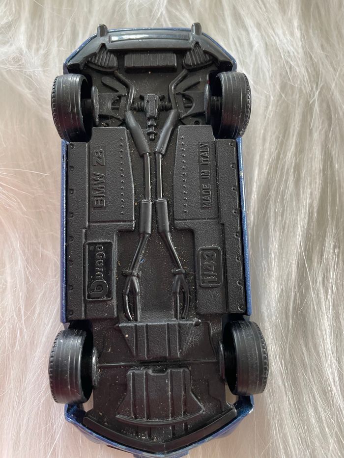 Très belle bouture bleu 🥰BMW Z8 modèle 1/43 - photo numéro 4