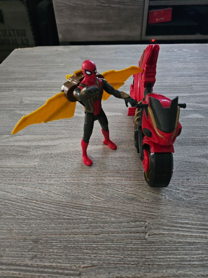 Moto arachno spyderman