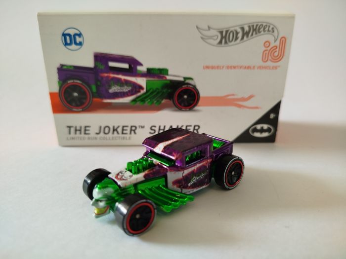 Hot Wheel The Joker Shaker ID: Batman Bone Shaker  2021 - photo numéro 2