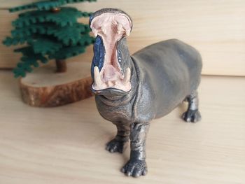 PAPO Hippopotame Figurine Animal de la savane