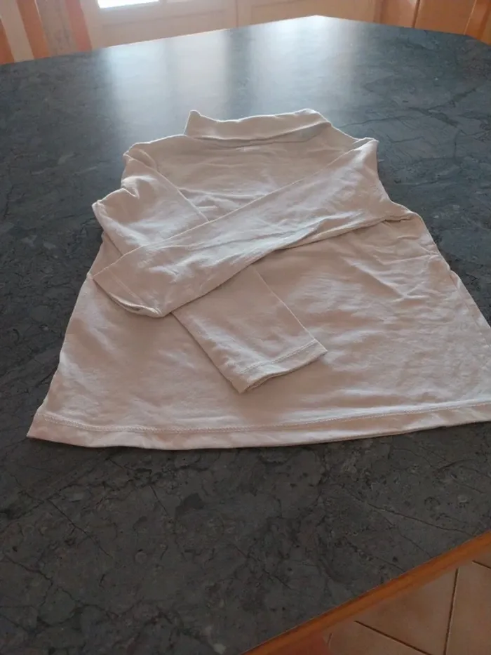 T-shirt col roulé T.6ans - photo numéro 3