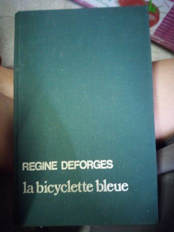 Livre la bicyclette bleue