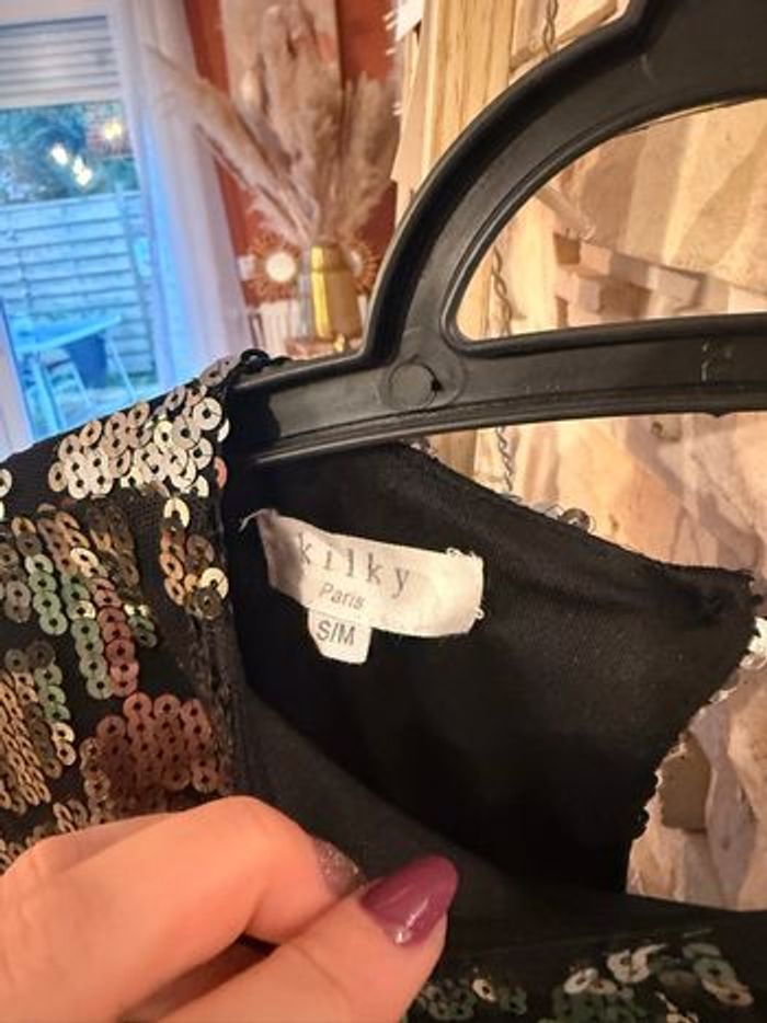 Robe de fête à sequins - photo numéro 3