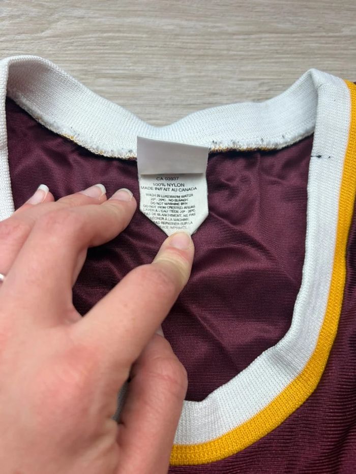 Maillot de Basketball Vintage Le Triolet #9 – Made in Canada - photo numéro 4