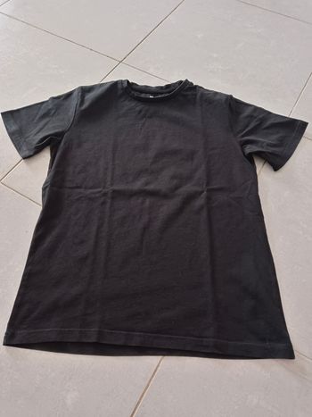 Tee-shirt taille 14ans