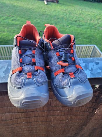 chaussures randonnée queshua t38 (8e)