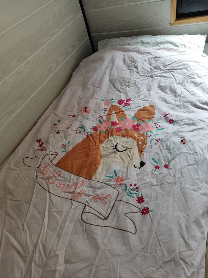 Ensemble linge de lit bébé motifs biche et liberty - photo numéro 2
