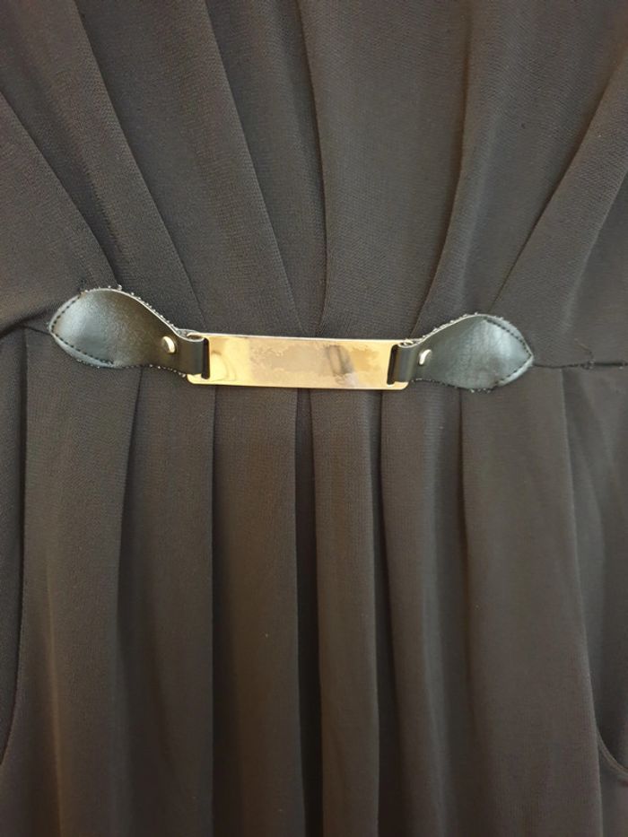 Robe noire - photo numéro 3