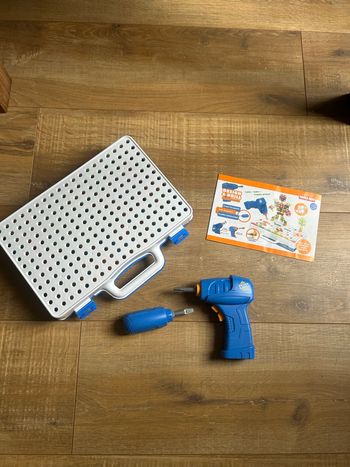 Jeu de construction vissage 