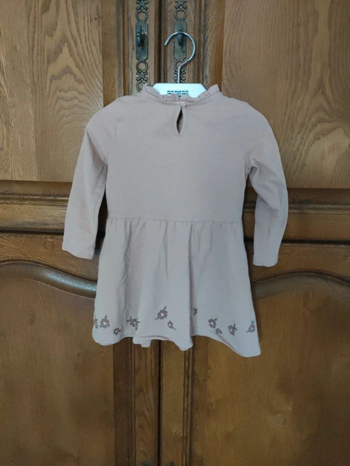 Robe C&A 3 ans - photo numéro 3
