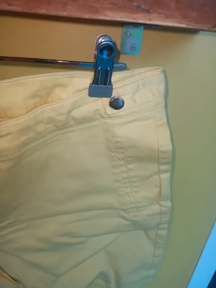 Short jaune Kiabi taille XL en très bon état - photo numéro 4