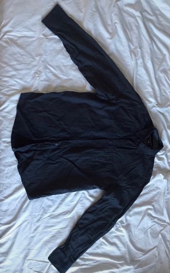 Chemise bleue foncée