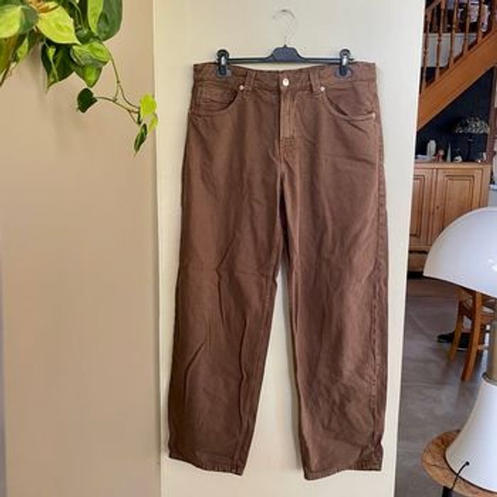 Pantalon large marron en velours côtelé 100% coton taille 42 Stradivarius V074