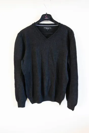 C54 pull noir Armand Thiery M