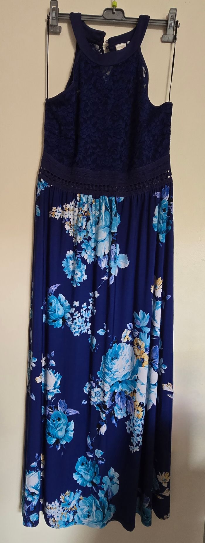 Robe bleu a fleur - photo numéro 2